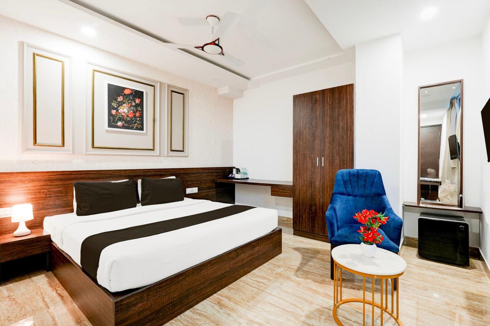 Super Townhouse Oak Aecs Formerly Bangalore Times Exterior foto