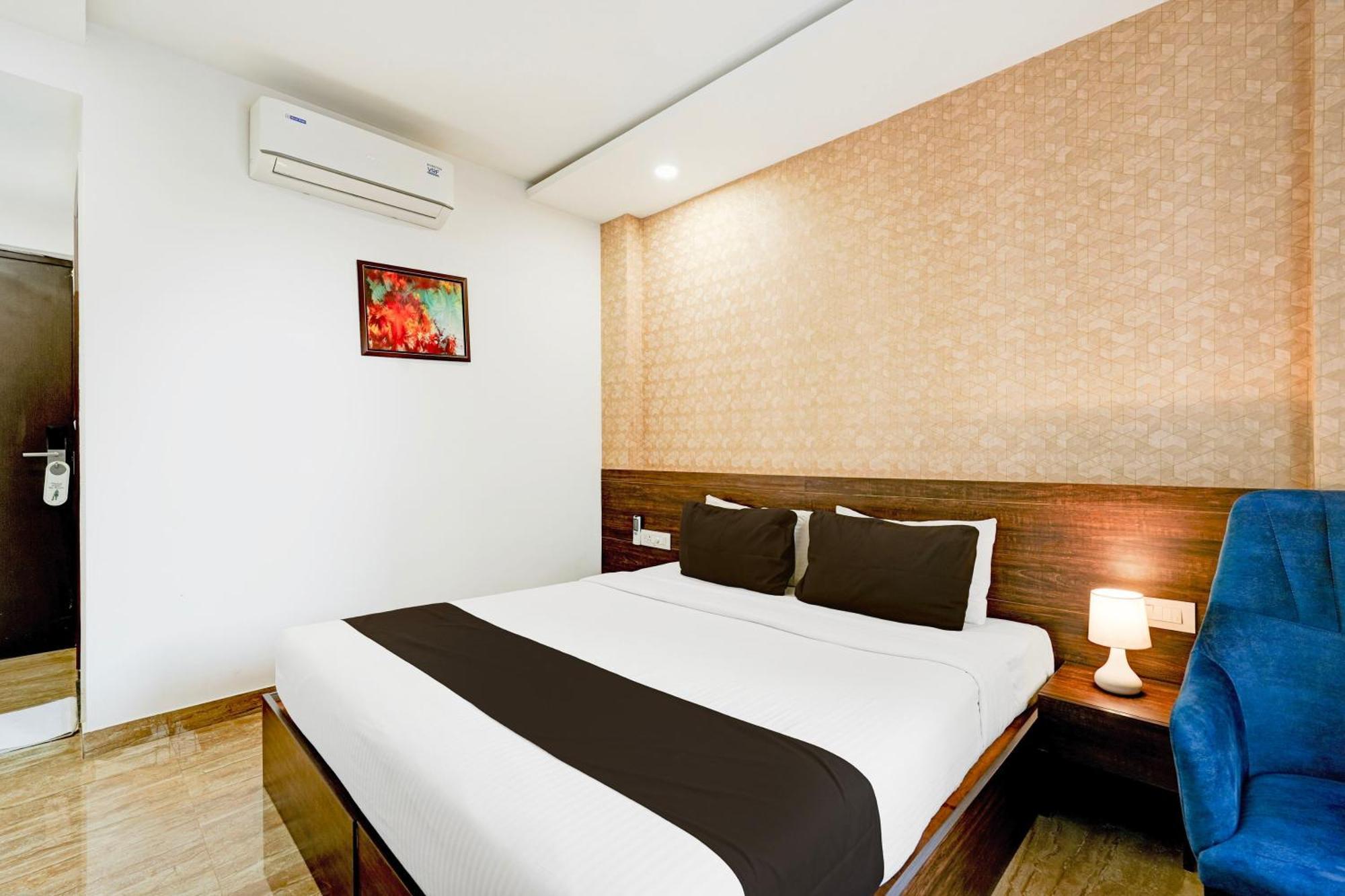 Super Townhouse Oak Aecs Formerly Bangalore Times Exterior foto